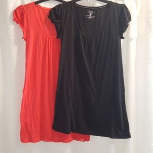 2 sleep shirts Victoria's Secret Size M